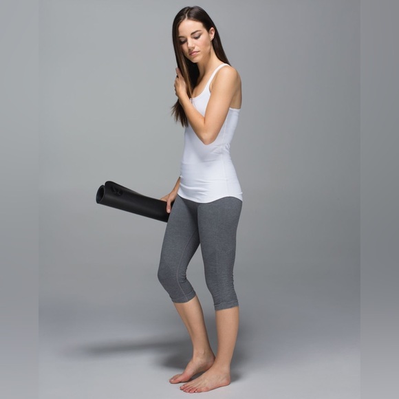 Lululemon Athletica Gray In the Flow Crop II Seamless Athletic Leggings size 4 - Picture 4 of 14